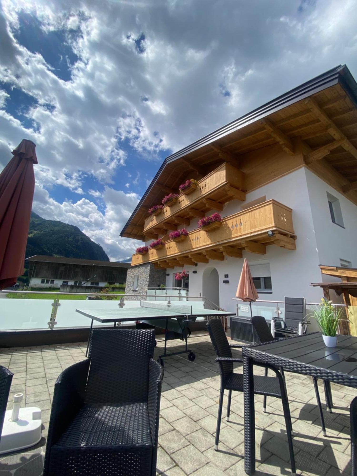 Appartement Bergfried Kaprun Bagian luar foto